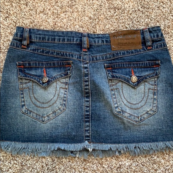 Classic jean skirt - Picture 2 of 2